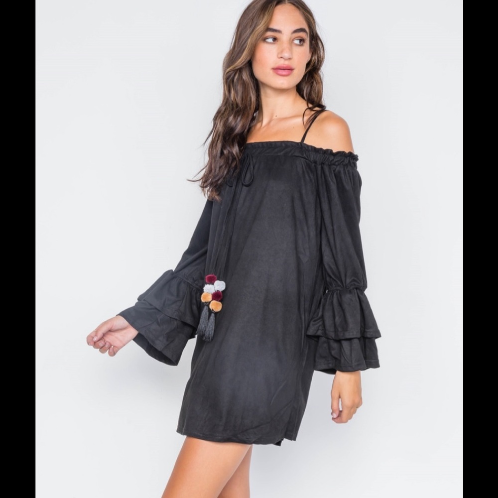 Off the shoulder boutique faux Suede black mini - Picture 4 of 6